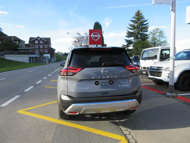 Nissan X-Trail 1.5 VC-T Tekna e-4orce 7P