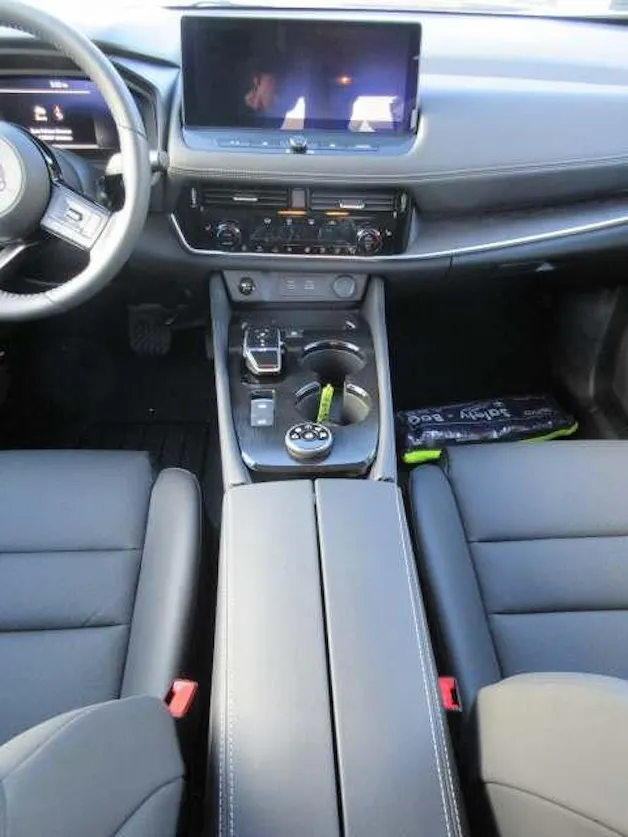 Nissan X-Trail 1.5 VC-T Tekna e-4orce 7P