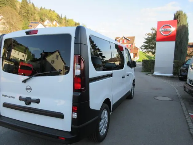 Nissan Primastar Kombi 2.8 t L1 H1 2.0 dCi 170 Tekna 9P