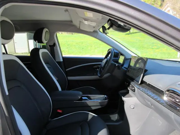 JAC E30X Electric