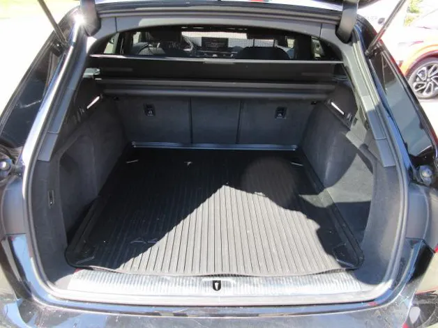 Audi A4 Avant 2.0 40 TFSI S Line quattro S-Tronic