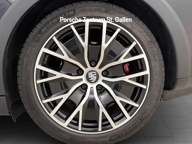 Porsche Taycan 4S Cross Turismo