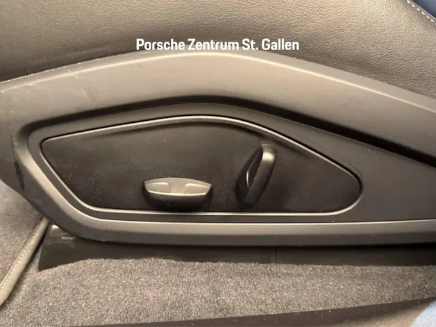 Porsche Taycan 4S Cross Turismo