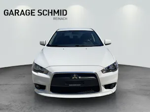 Mitsubishi Lancer Sportback 1.8 MIVEC Invite CVT