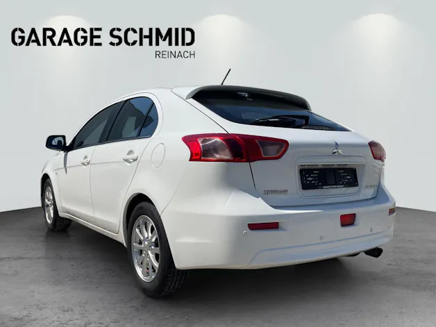 Mitsubishi Lancer Sportback 1.8 MIVEC Invite CVT
