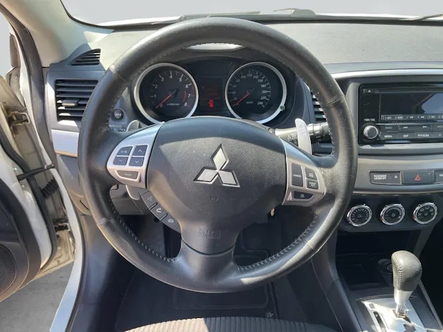 Mitsubishi Lancer Sportback 1.8 MIVEC Invite CVT