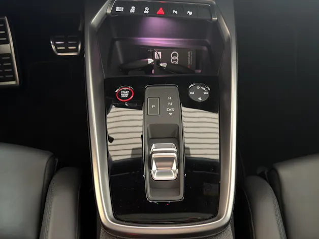 Audi RS3 Limousine 2.5 TFSI quattro S-Tronic