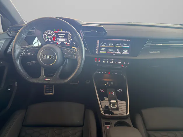 Audi RS3 Limousine 2.5 TFSI quattro S-Tronic