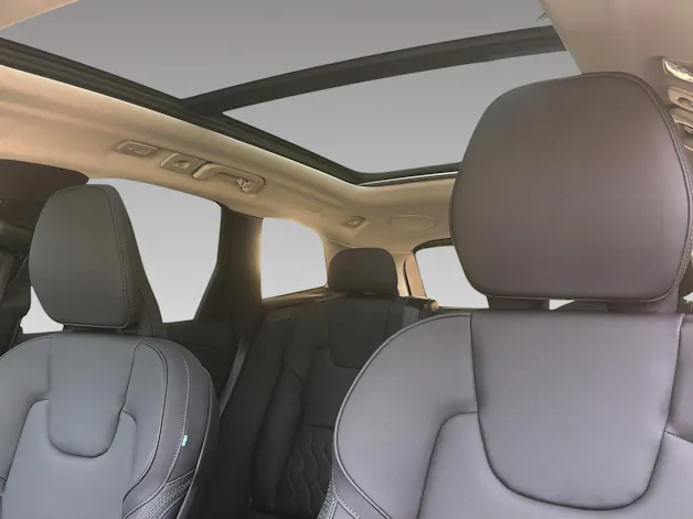 VOLVO XC60 2.0 T8 TE Ultra Dark eAWD