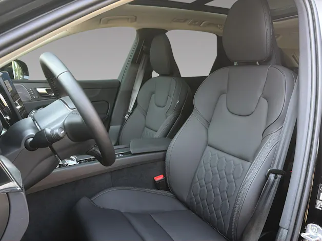 VOLVO XC60 2.0 T8 TE Ultra Dark eAWD