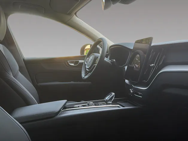 VOLVO XC60 2.0 T8 TE Ultra Dark eAWD