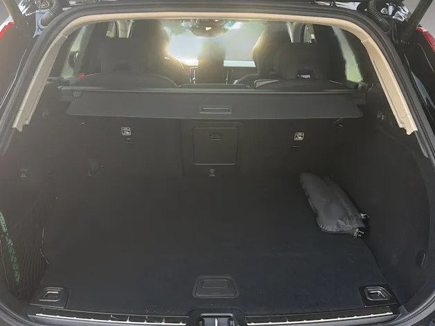 VOLVO XC60 2.0 T8 TE Ultra Dark eAWD