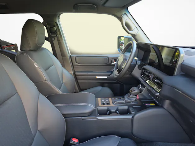 Toyota Land Cruiser 2.8 D 48V 230 Rebel