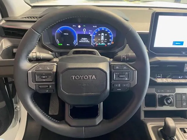 Toyota Hilux Double Cab.-Pick-up 59KWh Comfort