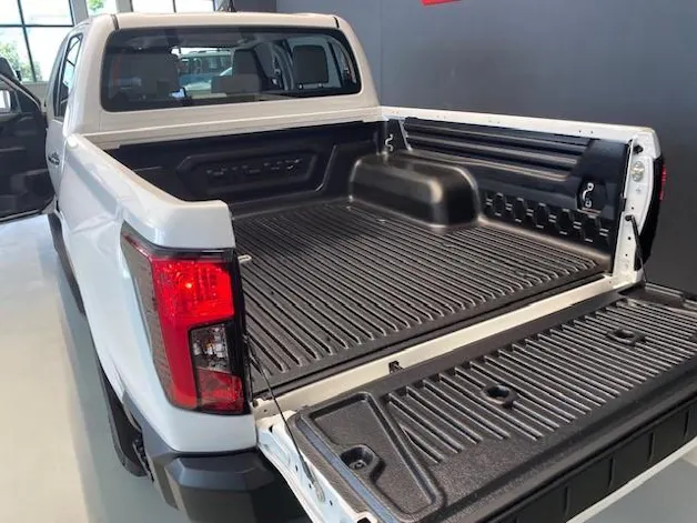 Toyota Hilux Double Cab.-Pick-up 59KWh Comfort