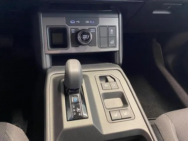 Toyota Hilux Double Cab.-Pick-up 59KWh Comfort