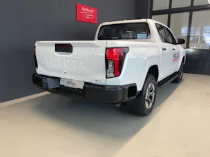 Toyota Hilux Double Cab.-Pick-up 59KWh Comfort