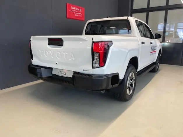 Toyota Hilux Double Cab.-Pick-up 59KWh Comfort