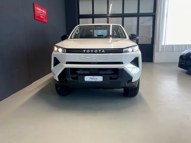 Toyota Hilux Double Cab.-Pick-up 59KWh Comfort