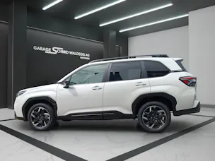 Subaru Forester Station 2.0i e-Boxer Swiss Plus