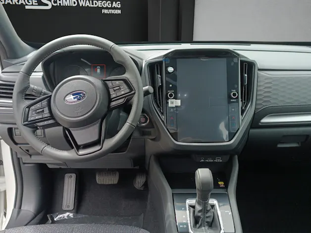 Subaru Forester Station 2.0i e-Boxer Swiss Plus