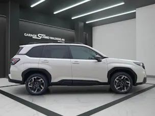 Subaru Forester Station 2.0i e-Boxer Swiss Plus
