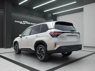 Subaru Forester Station 2.0i e-Boxer Swiss Plus