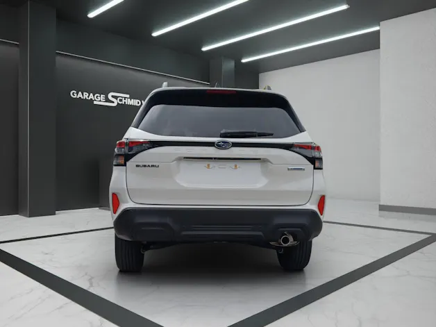 Subaru Forester Station 2.0i e-Boxer Swiss Plus