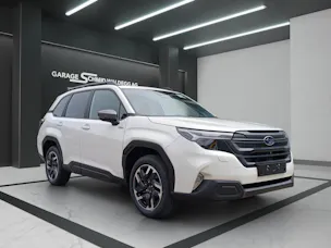 Subaru Forester Station 2.0i e-Boxer Swiss Plus