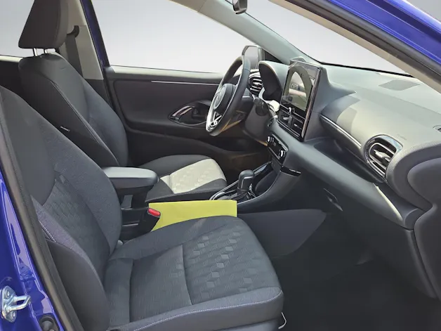 Toyota Yaris 1.5 VVT-i HSD Trend