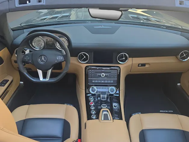 Mercedes-Benz SLS AMG Roadster