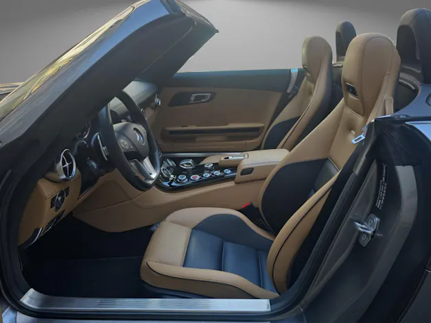 Mercedes-Benz SLS AMG Roadster