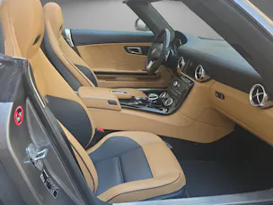 Mercedes-Benz SLS AMG Roadster
