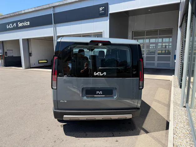 Kia PV5 Passenger 71.2 kWh Plus