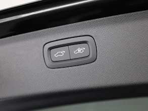 https://vehicle.imgix.net/4361188/fcd7a8c5-d118-49c5-884a-bf2437028aee.jpg