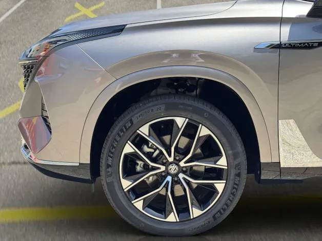 MG S9 1.5 PHEV Premium 299 ch