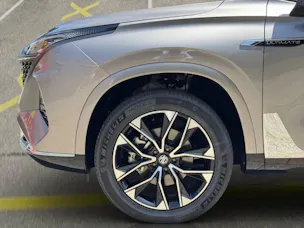 MG S9 1.5 PHEV Premium 299 ch