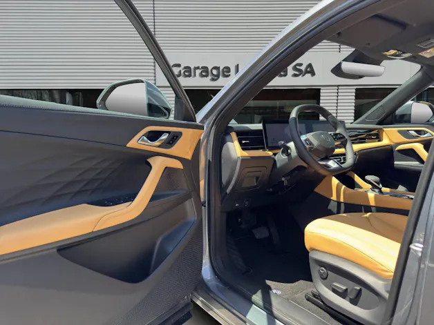 MG HS 1.5 Hybrid Luxury 224 ch, cuir Brown