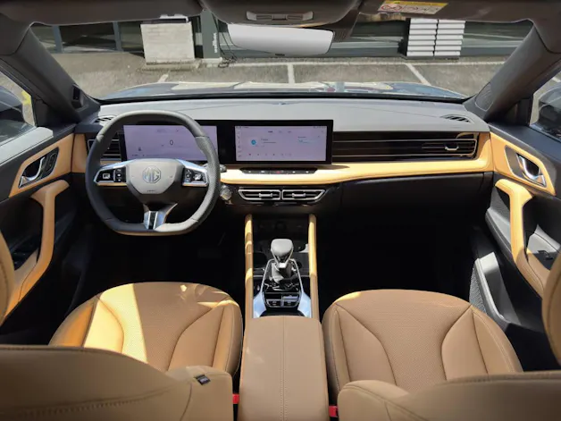 MG HS 1.5 Hybrid Luxury 224 ch, cuir Brown
