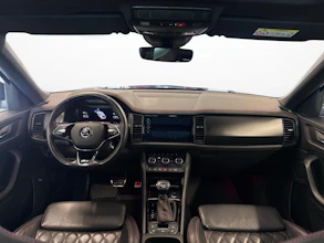 https://vehicle.imgix.net/4361219/c406473e-cb2e-4b55-9440-016862f5863a.jpg