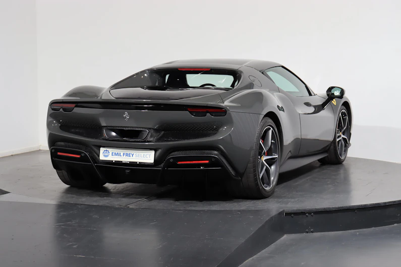 Fahrzeugbild FERRARI 296
