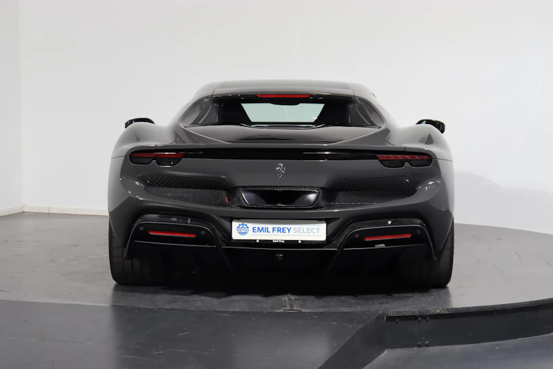 Fahrzeugbild FERRARI 296
