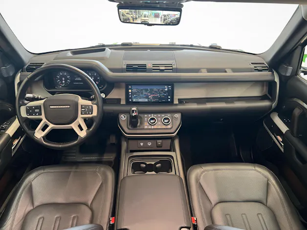 Land Rover Defender 110 3.0 D I6 300 HSE