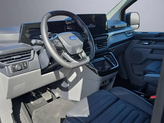 Ford Tourneo C bus 340 L2 2.5 Duratec 233 Titanium X PHEV