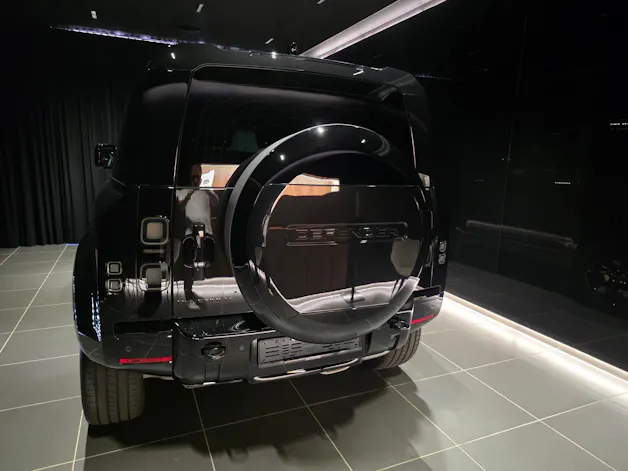 Land Rover Defender 90 3.0 D I6 350 X-Dynamic HSE