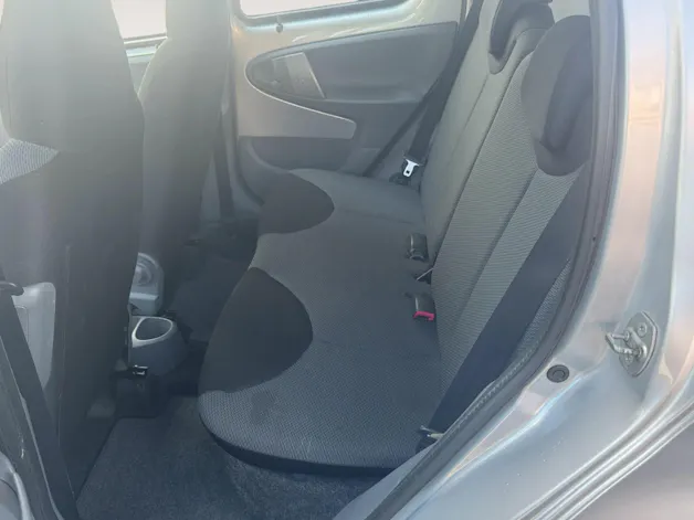 Toyota Aygo 1.0 VVT-i Linea Terra