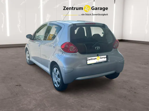 Toyota Aygo 1.0 VVT-i Linea Terra
