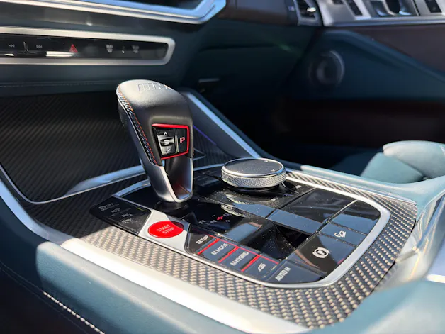 BMW XM Plug-in Hybrid