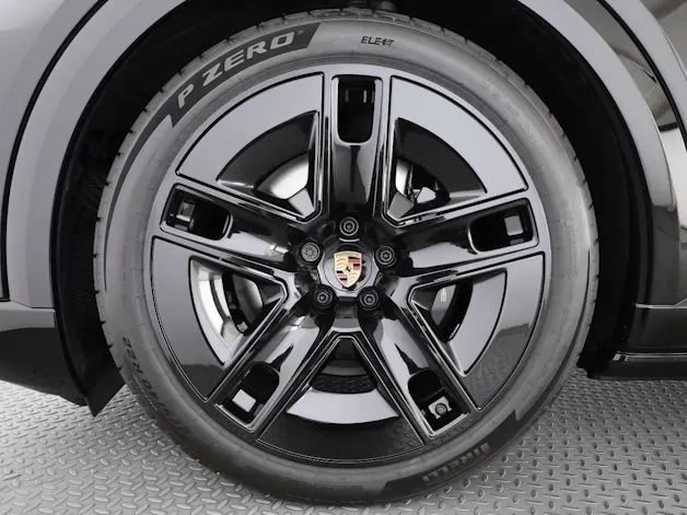 Porsche Cayenne S Coupé Electric