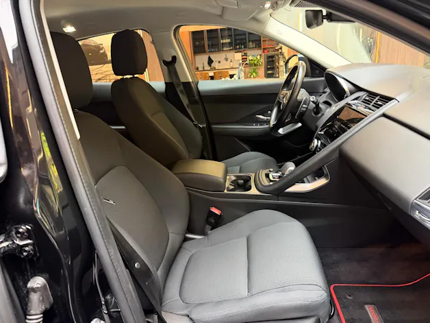 Jaguar E-Pace 2.0 D I4 200 SE AWD